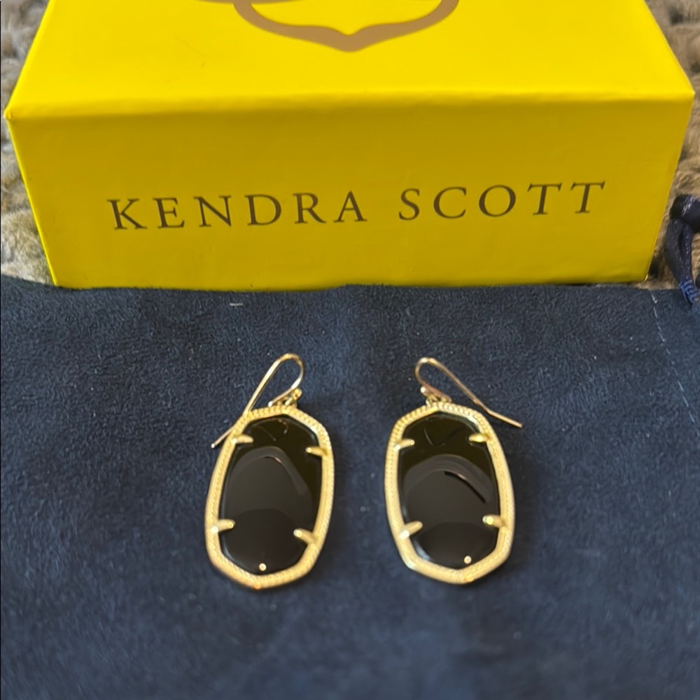 Kendra Scott Elle Black Opaque and Gold Drop Earrings